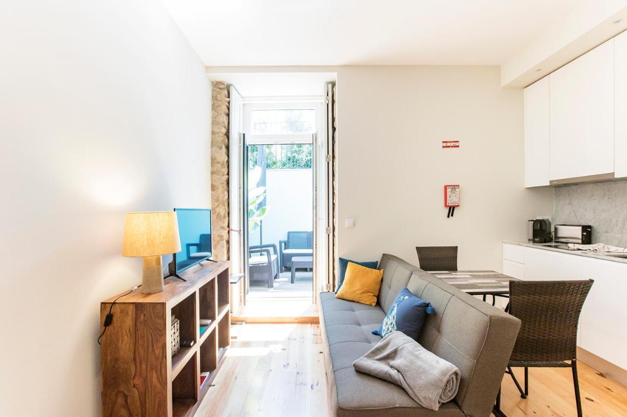 Central Studio W/ Pool, Ac & Patio By Lovelystay OOporto Exterior foto